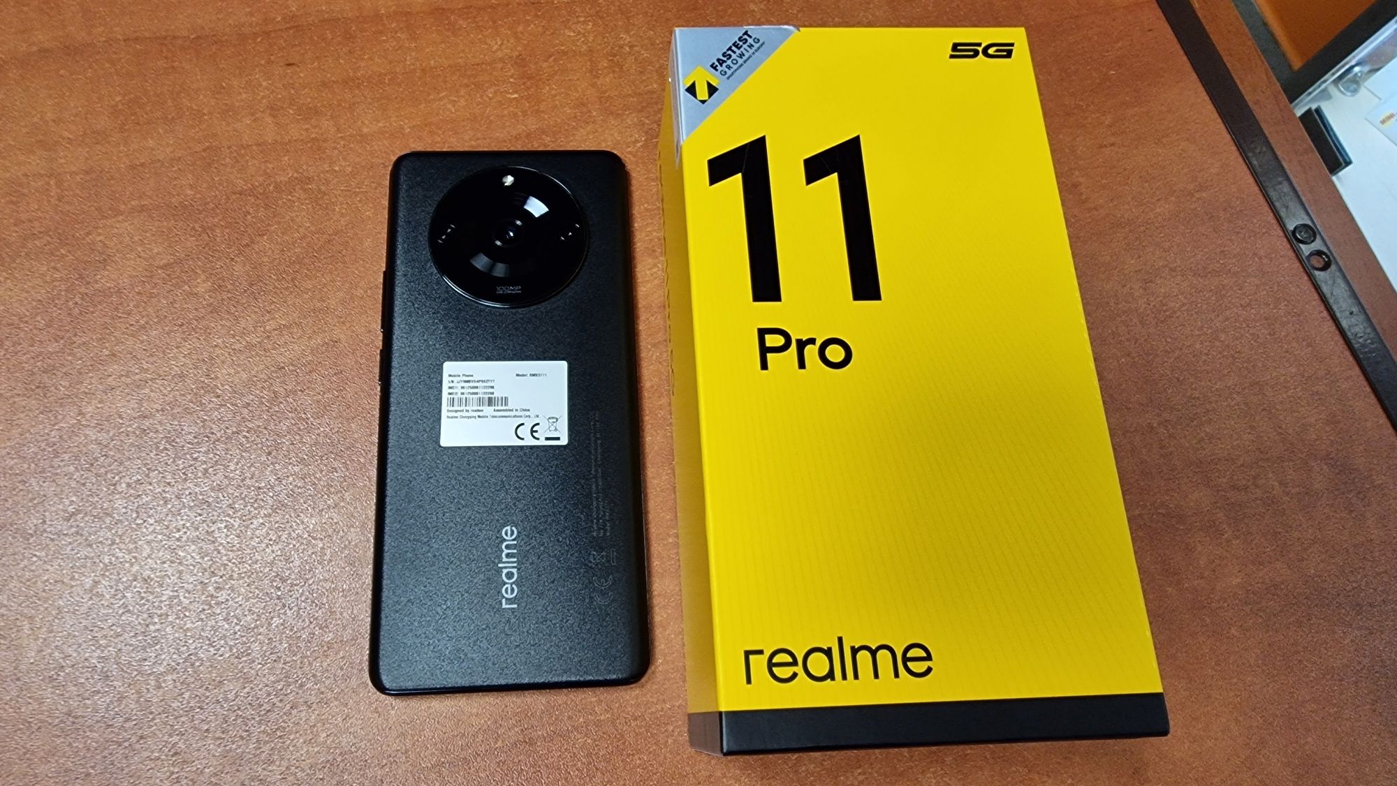 Realme 11 Pro 5G Dual Sim 128GB/8GB RAM czarny, stan bdb
