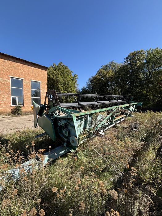 Жниварка John Deere 925 F