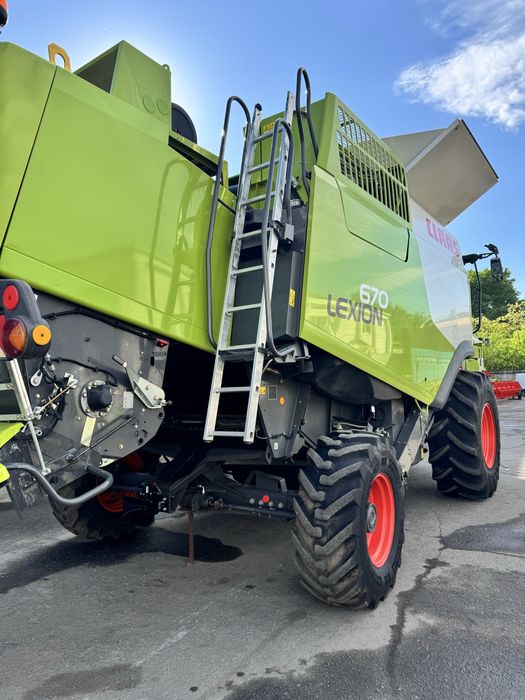 Комбайн Claas Lexion 670