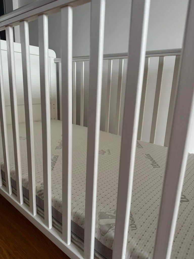 Łóżeczko Classic Cot Bet marki Woodie's