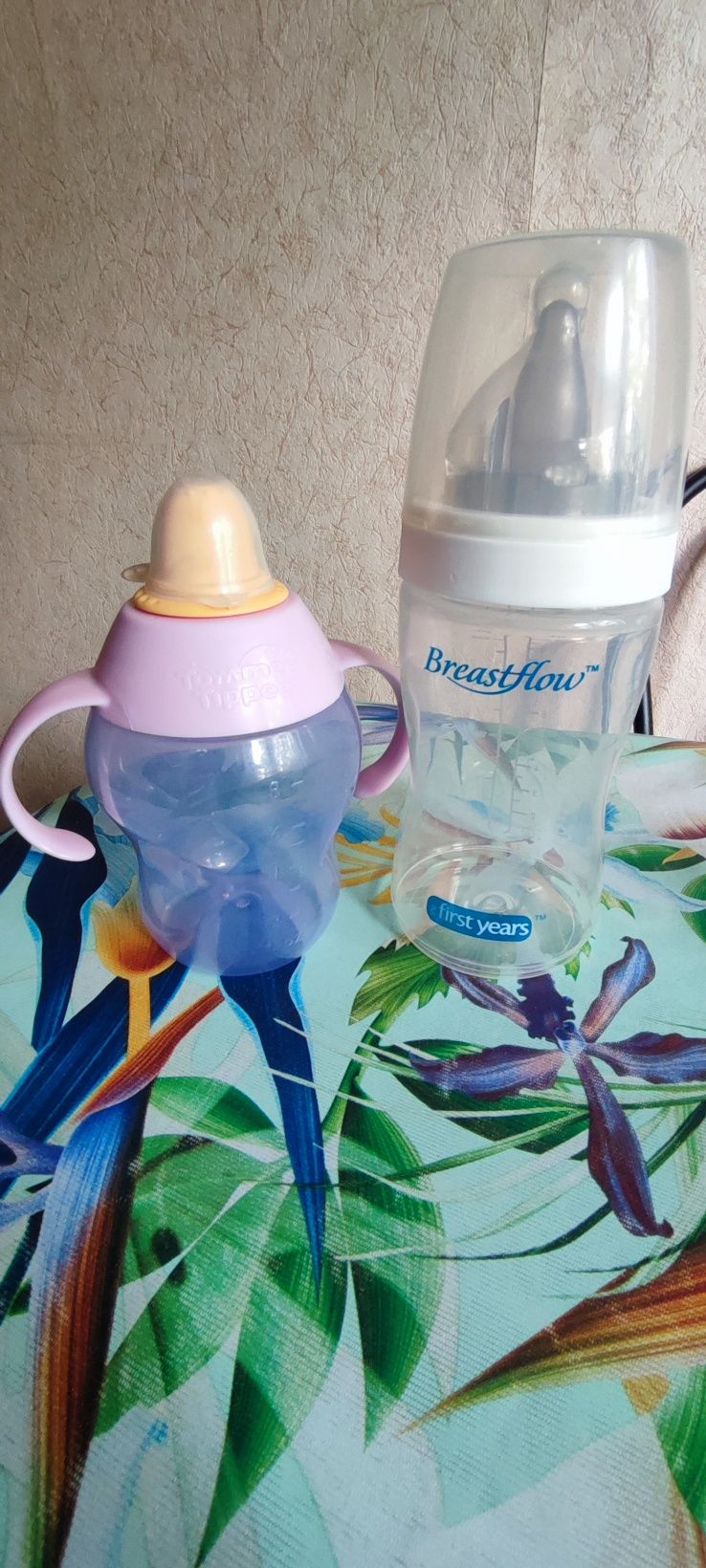 Бутылка breastflow поильник tommee tippee бутылочка для кормления