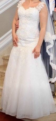 Весільне плаття, колір айворі