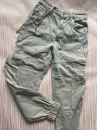 Bershka zielone spodnie cargo XS