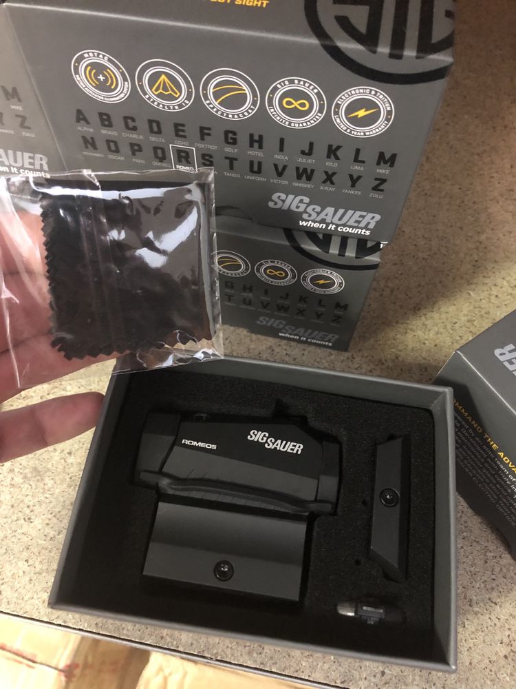 Коллиматорный прицел Sig Sauer Optics Romeo 5 1x20 mm ORIGINAL