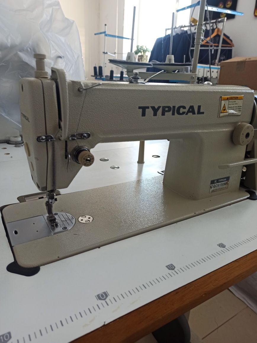 Прямострочна швейна машина Typical GC6150M (універсалка)