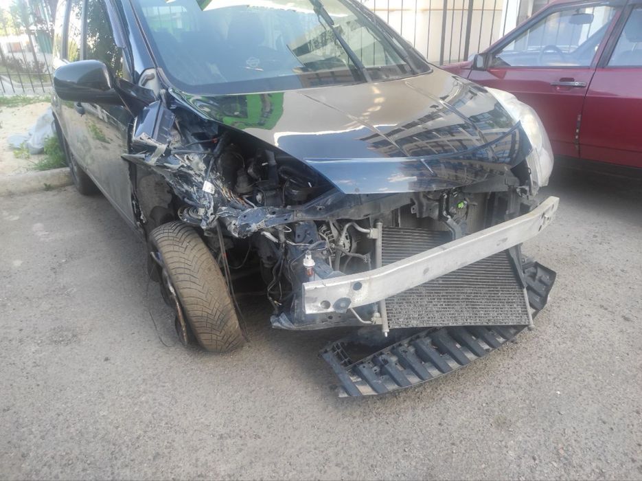 Продам Nissan Note