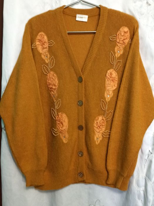 Тепленька  кашемірова унікальна кофта  в 54-розмірі.