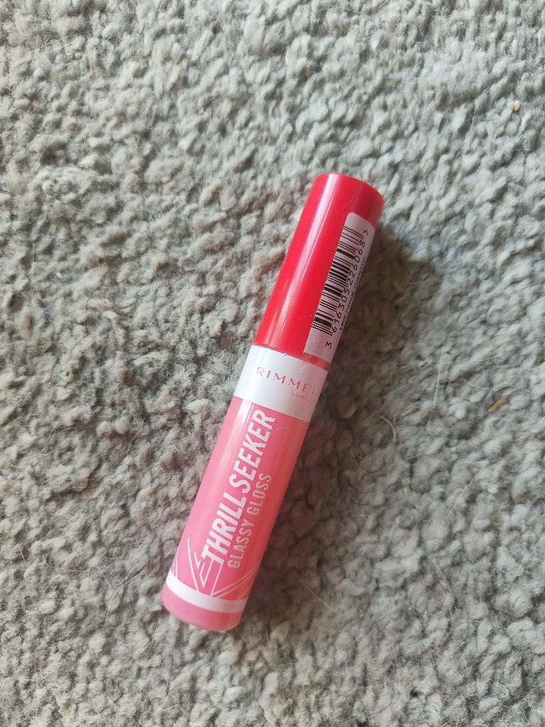 Maquilhagem Rimmel com nécessaire