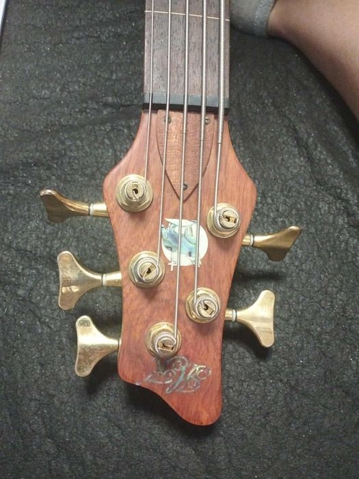 Gitara basowa KENT ARMSTRONG+ futerał