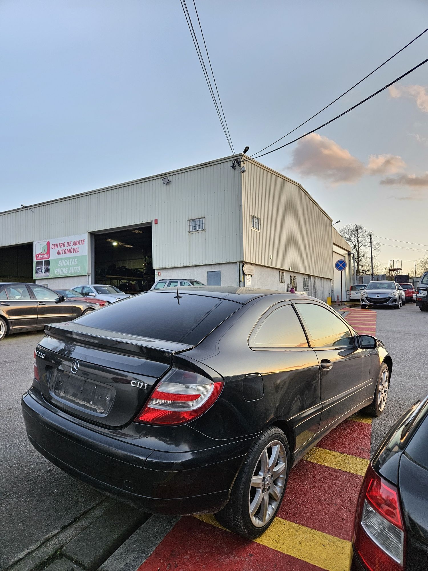 Mercedes-Benz Sport Coupé C220 CDi de 2002 para peças