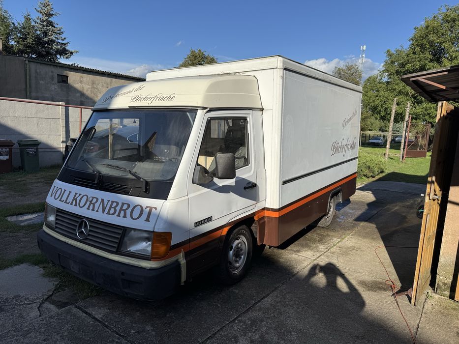 Mercedes MB 100d sklep FOOD TRACK pali jedzi super