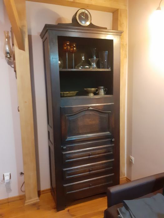 Kredens dębowy sprzedam