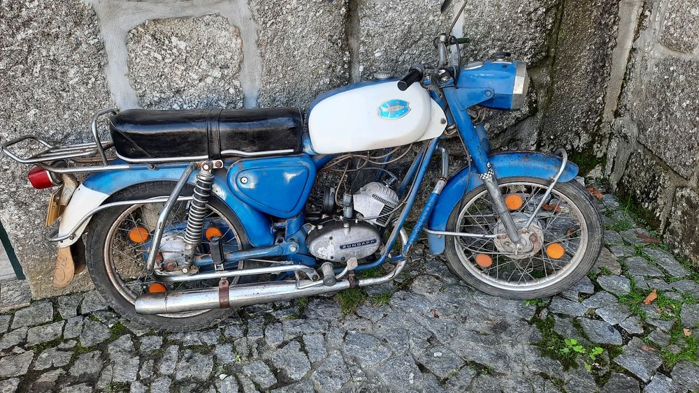 Mota Vanguard, com documentos