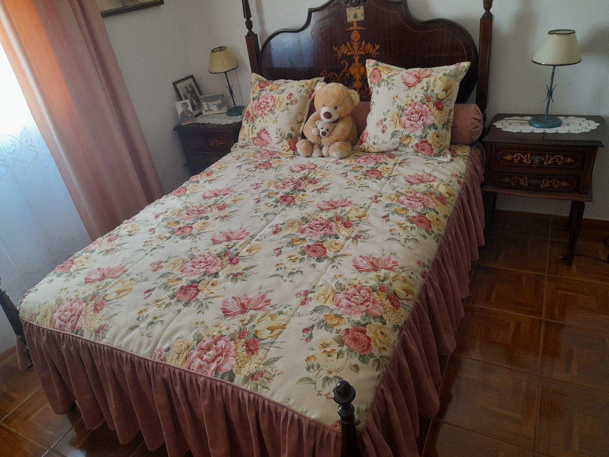 Quarto cama de casal