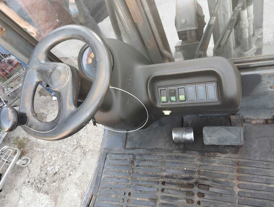 Навантажувач Linde 2,5 т.