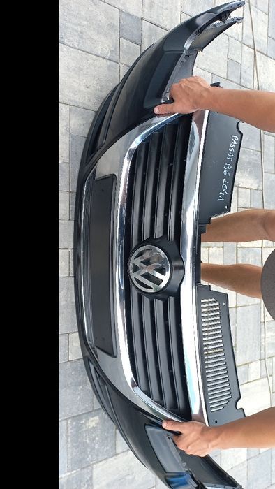 VW Passat b6 zderzak przód przedni czarny l041