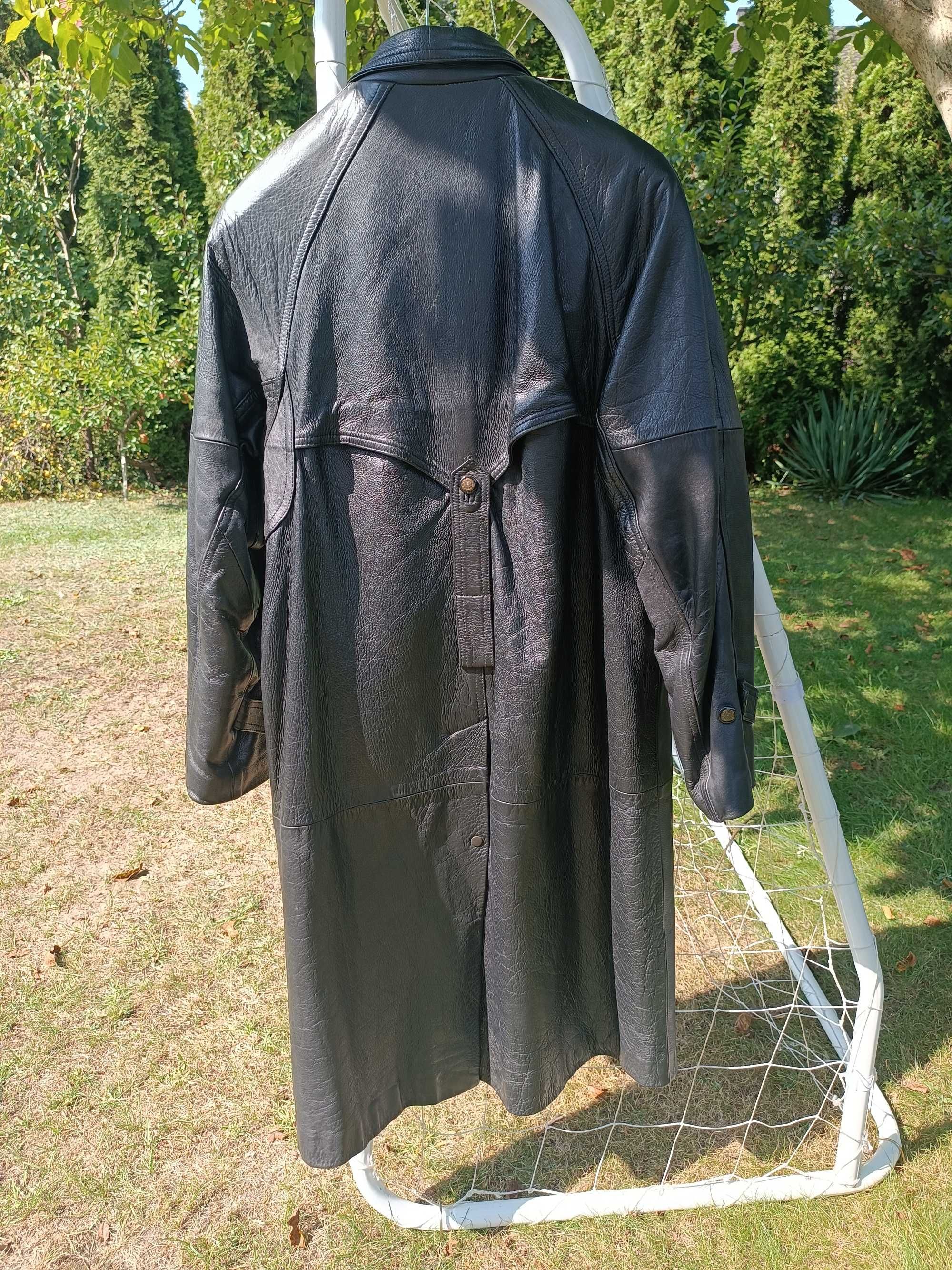 Czarny skórzany płaszcz męski na podszewce, PRL, rozmiar L/XL (52/54)