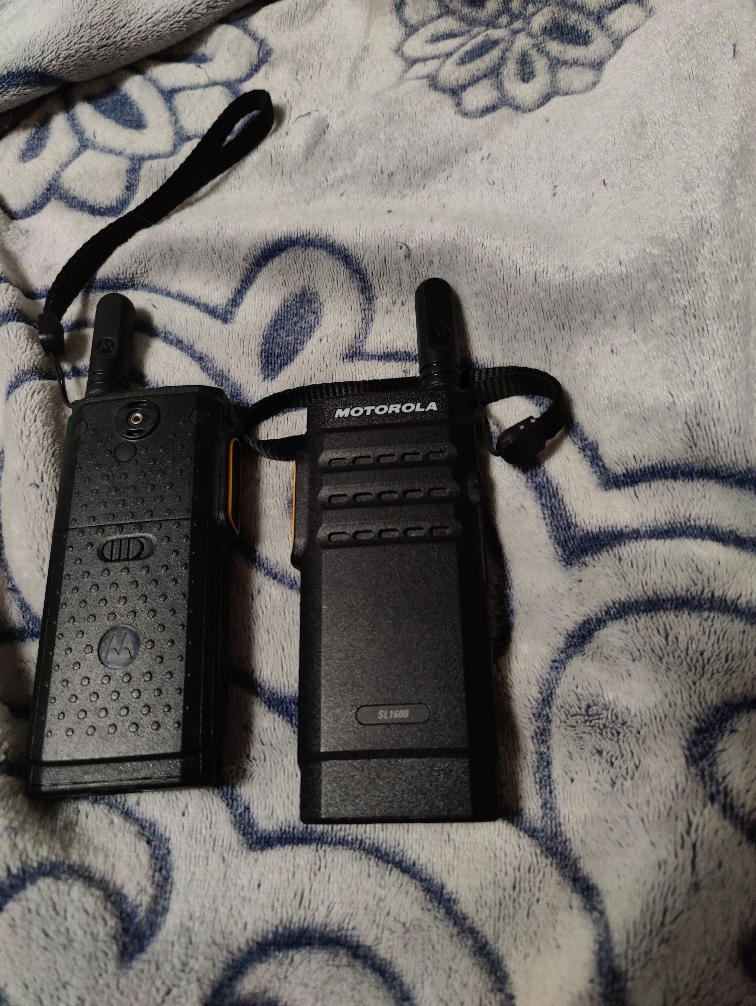 Рация Motorola SL1600