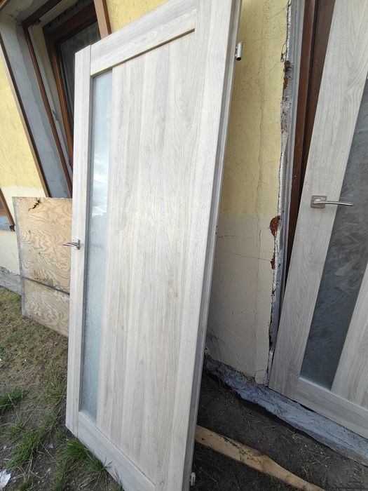 Drzwi wewnętrzne lewe i prawe 80
