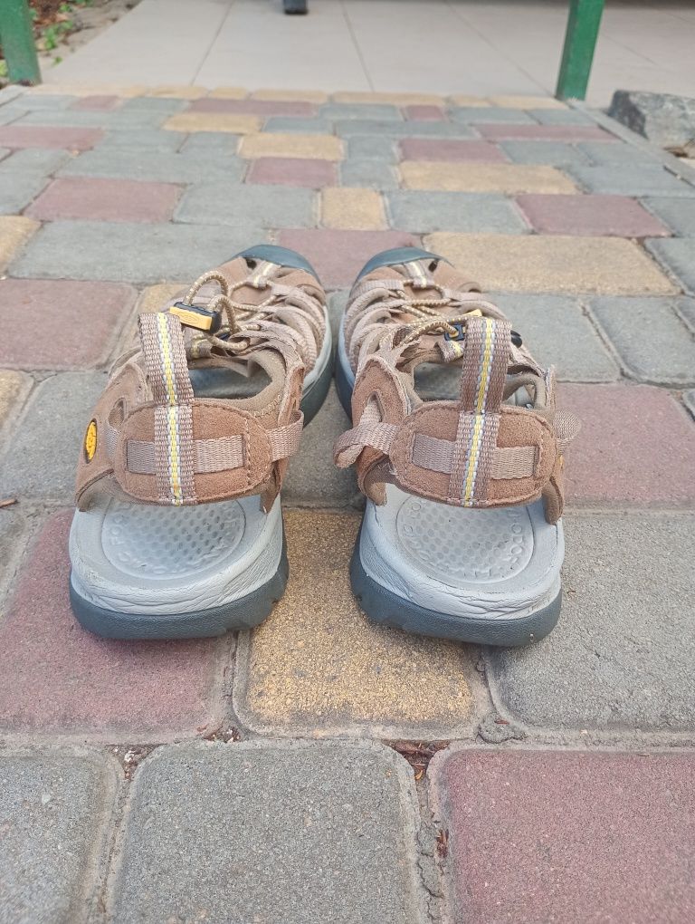 Сандалі Keen Newport H2