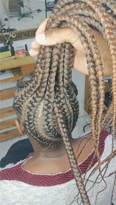 Salão Africano vários serviços