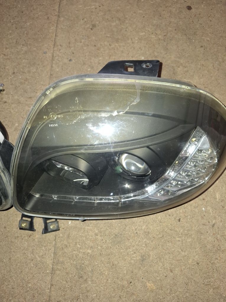 Lampy przednie Renault Clio II przed lift. Tuning