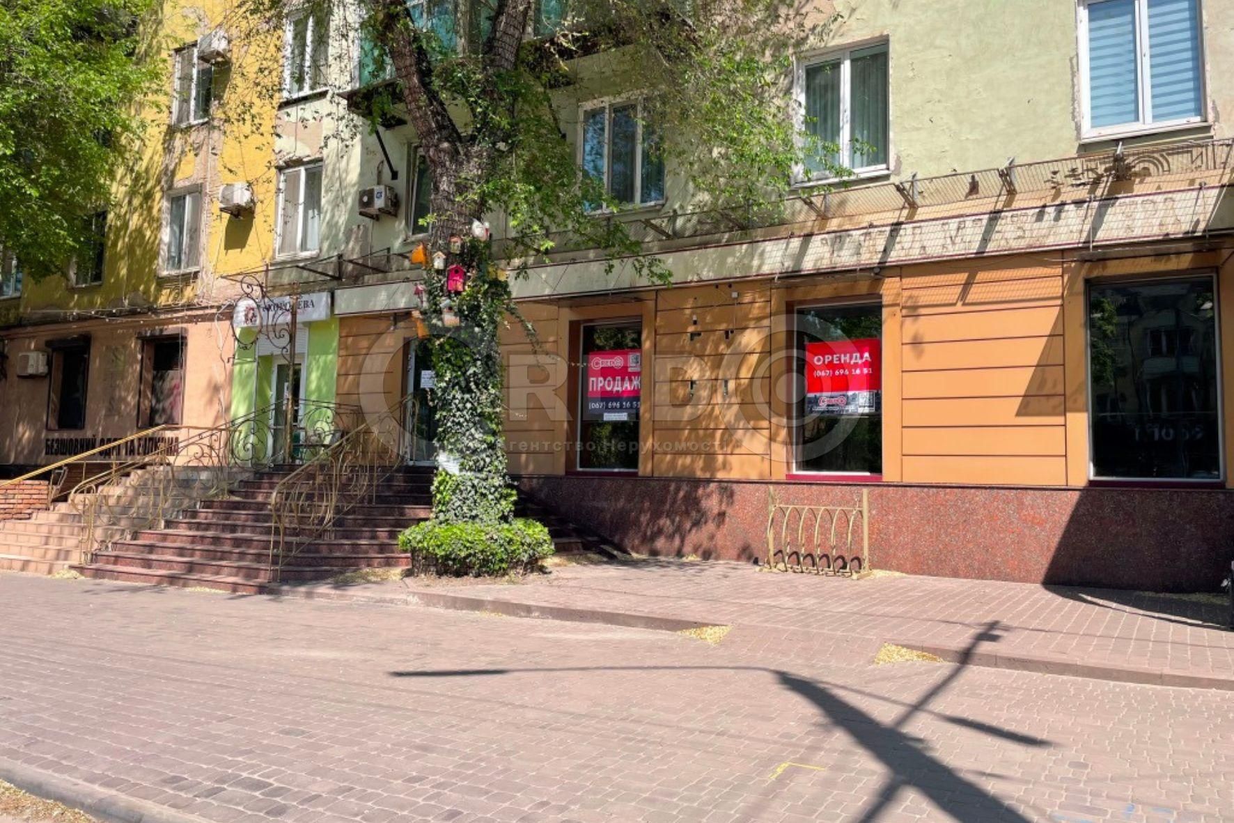 Продаж магазину пр.Університетський