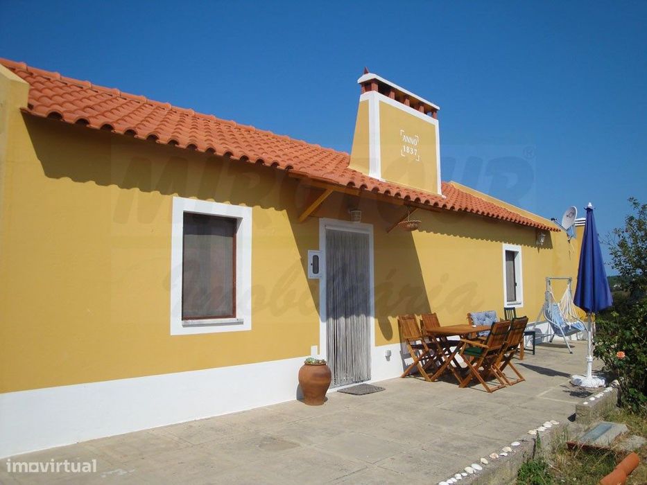 Arrendamento Moradia T2 Localizada Numa Quinta