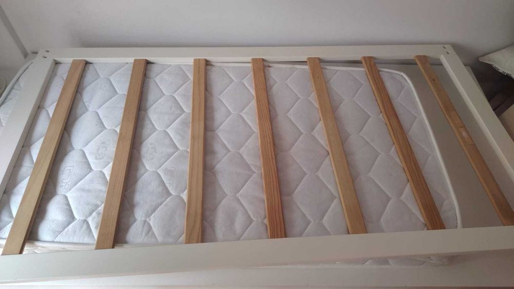 Cama tipi da marca Zyppy com colchão
