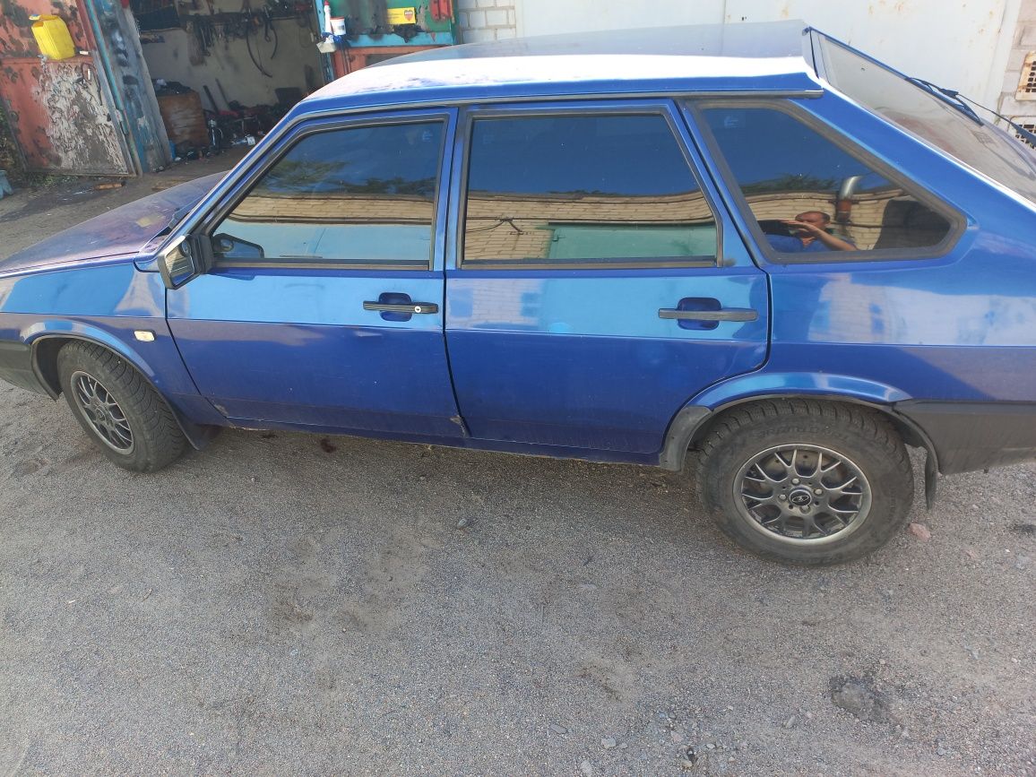 Продам автомобиль Ваз 2109.