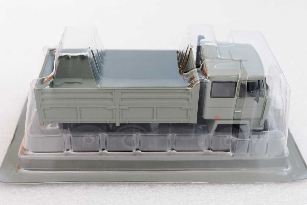 1:43 JELCZ C620 skrzyniowy Kultowe ciężarówki PRL Premium DeAgostini