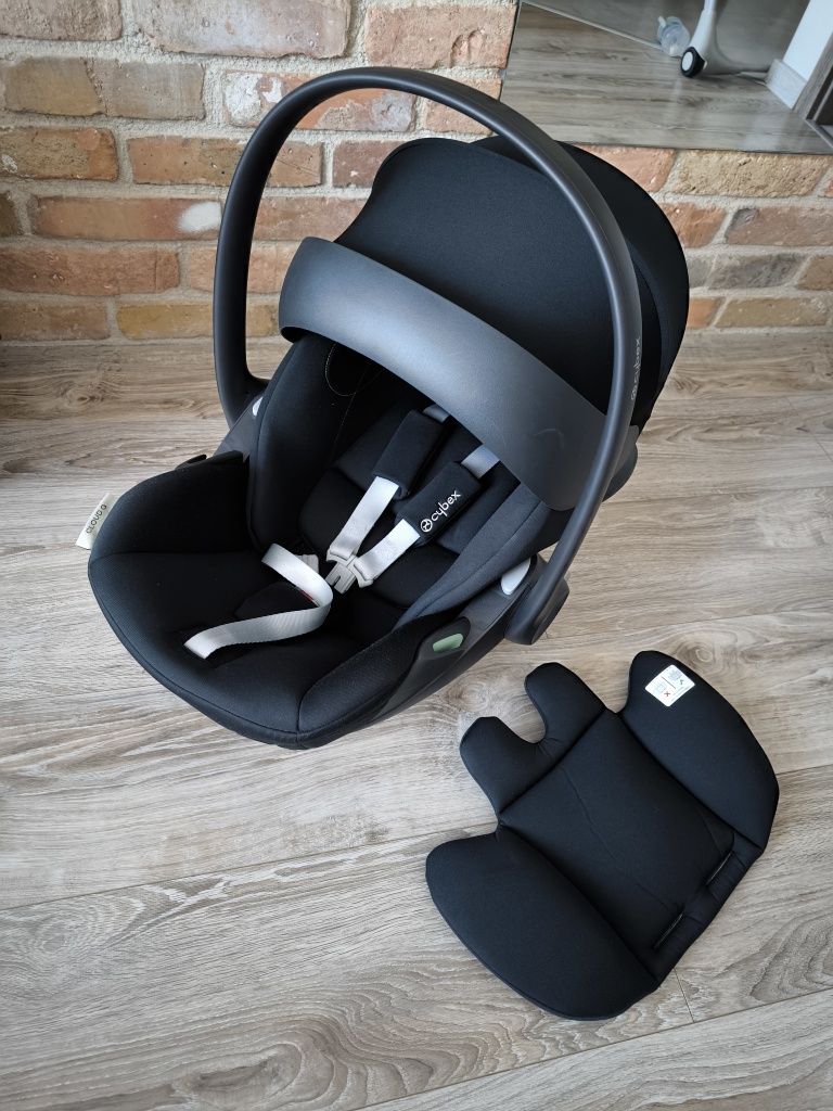 Cybex Cloud G i-Size fotelik samochodowy 0-13 kg Moon Black