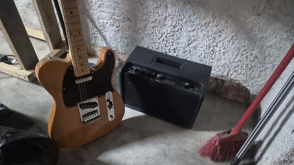 Guitarra eléctrica Fender Squier Stratocaster