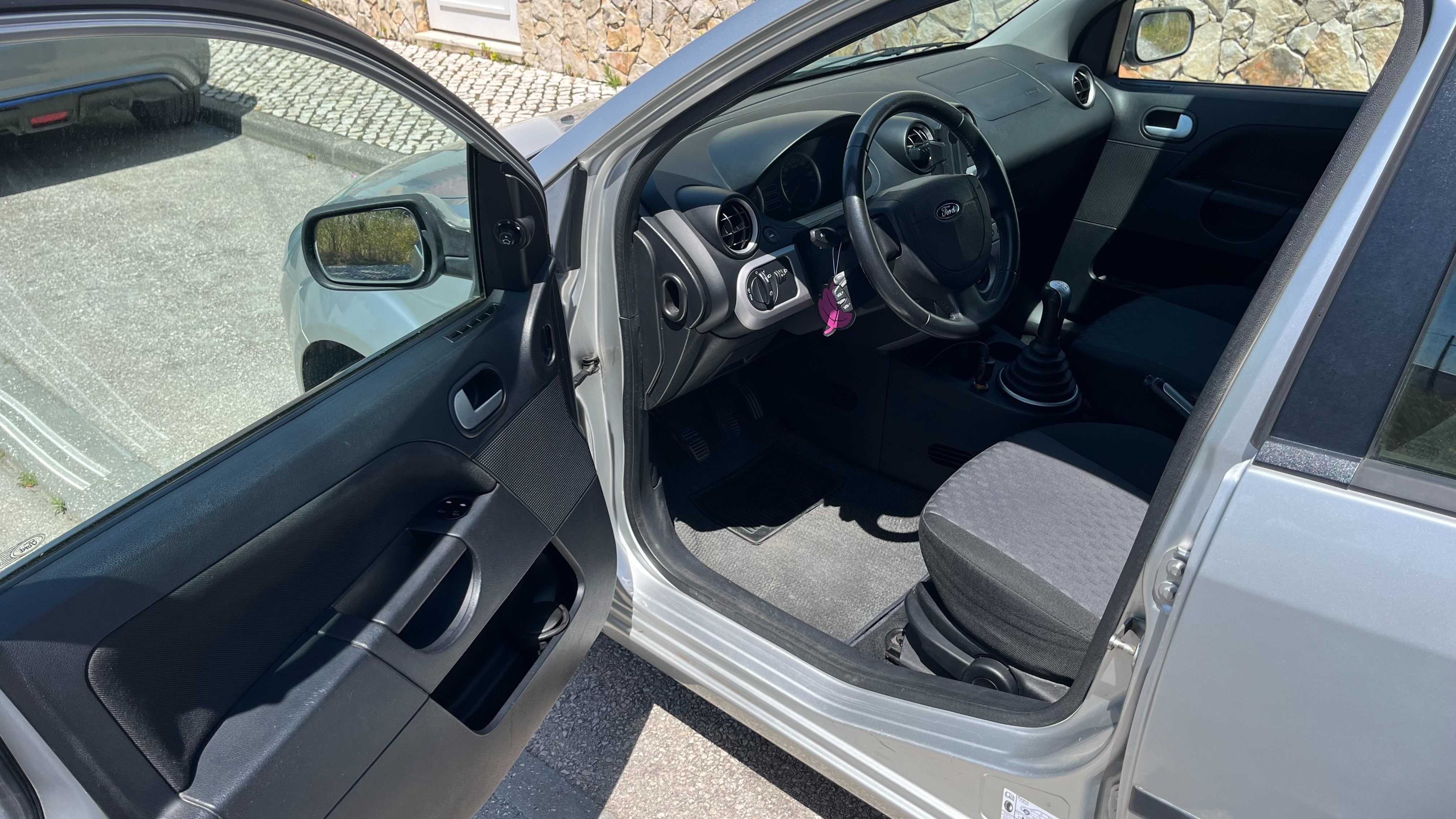 Ford Fiesta 2004