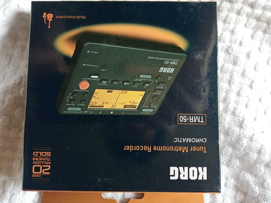 Metronomo Afinador digital Korg TMR50BK Preto