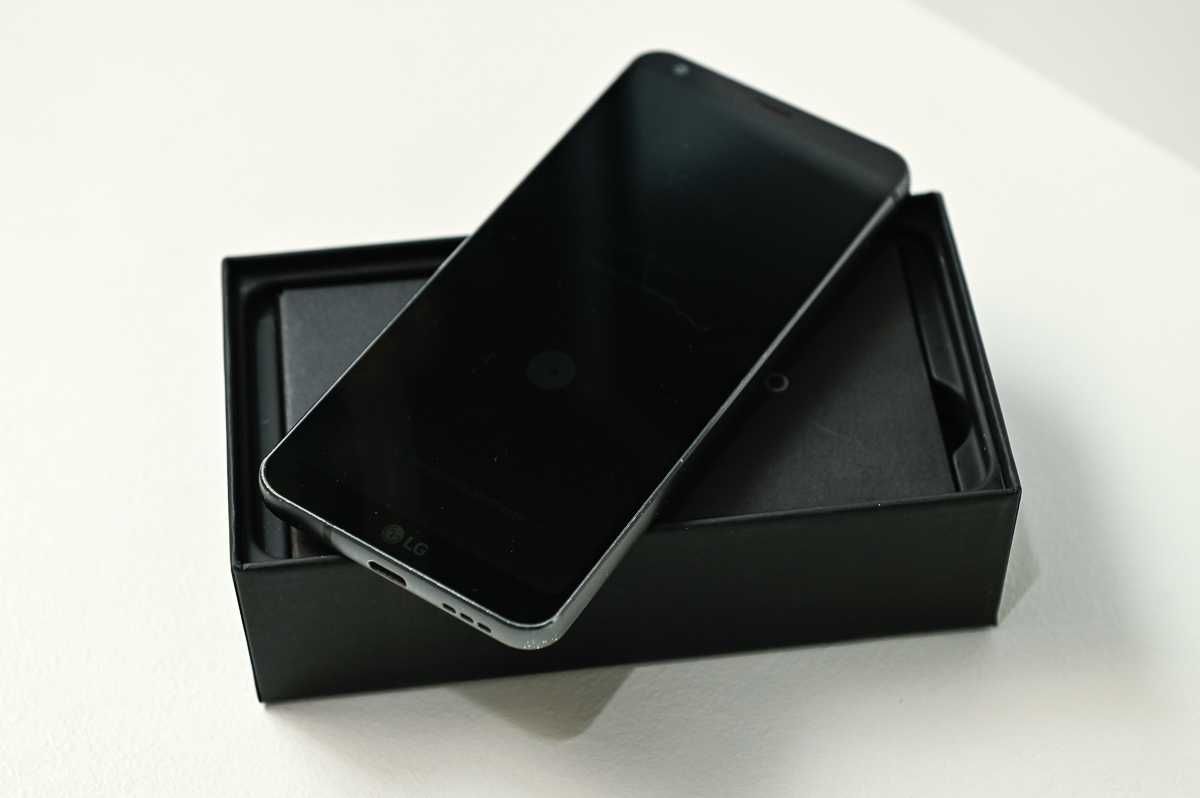 telefon smartphone LG G6 czarny