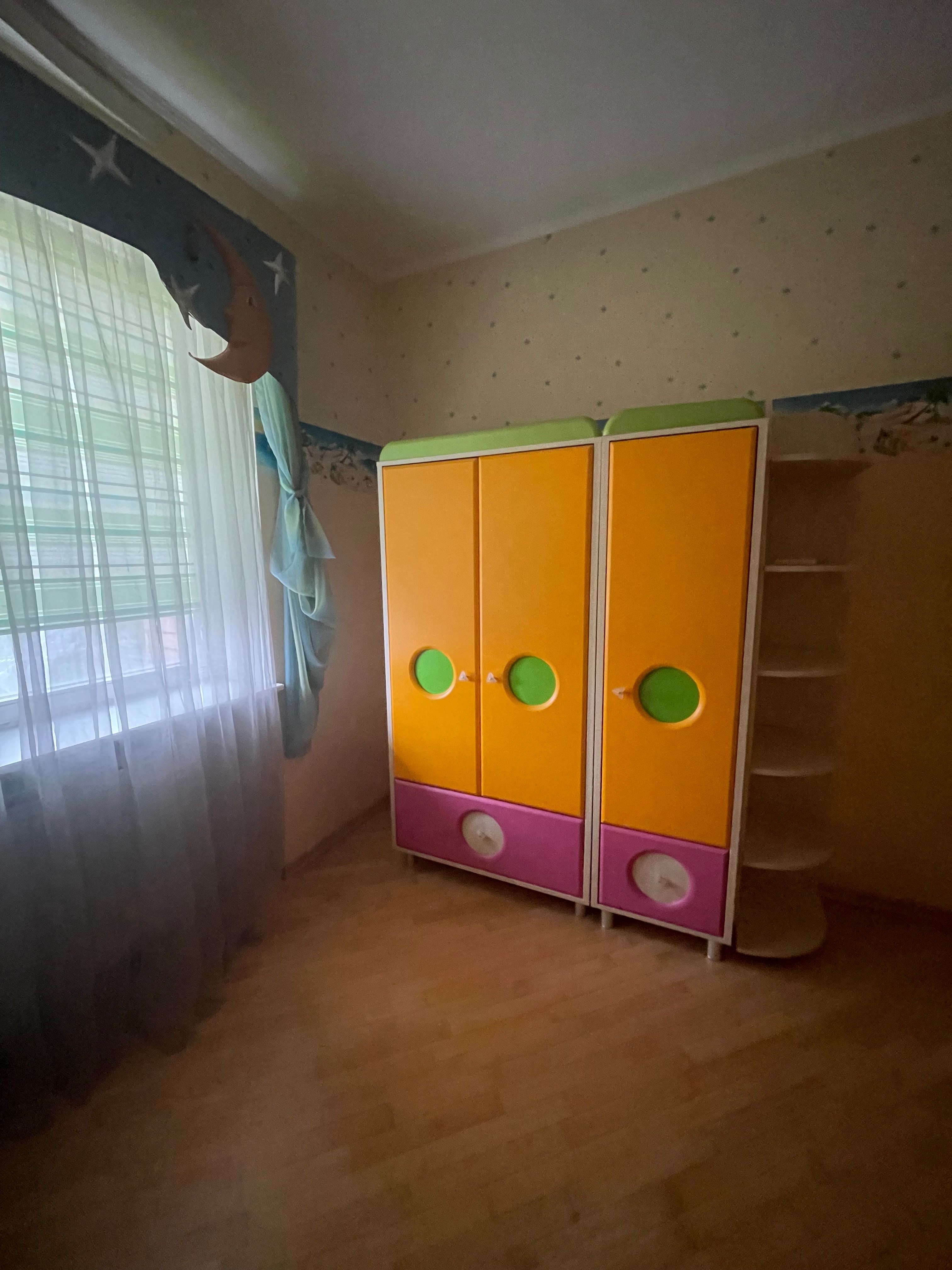 Здається 3 кімнатна квартира 30000 грн м .Мінська Тимошенко 21