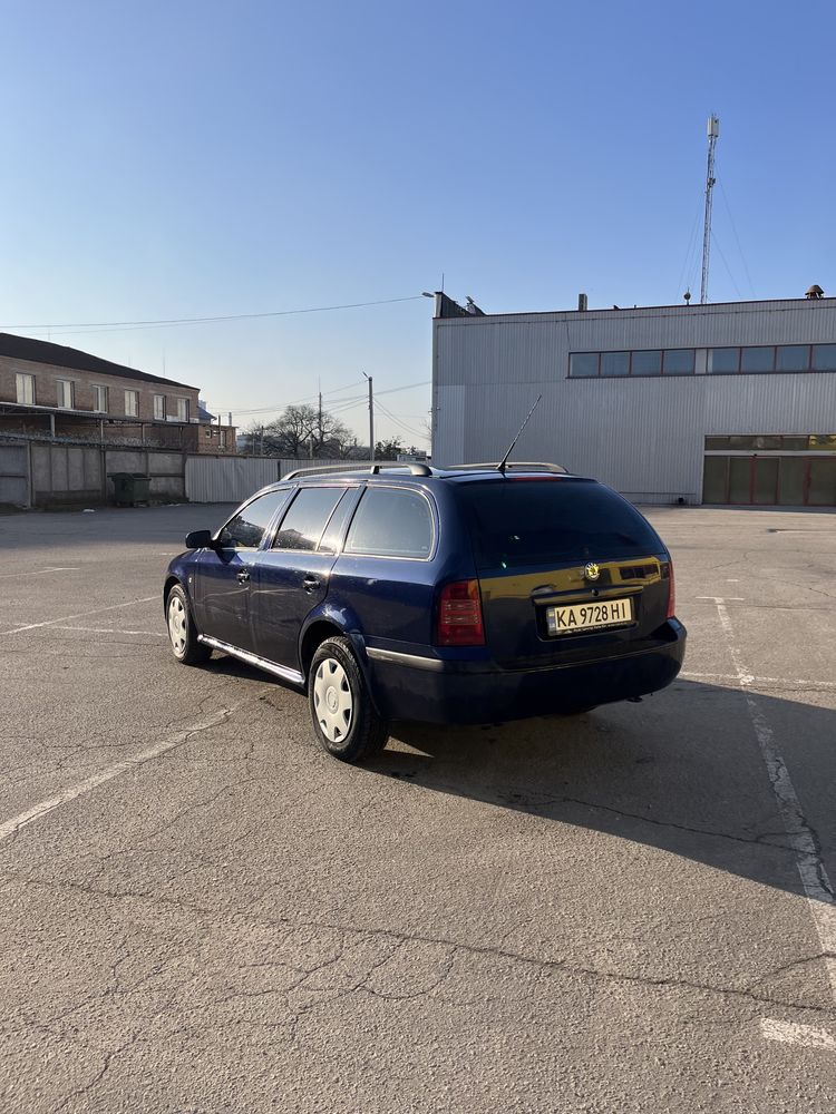 Шкода Октавия 1.6 MPI
