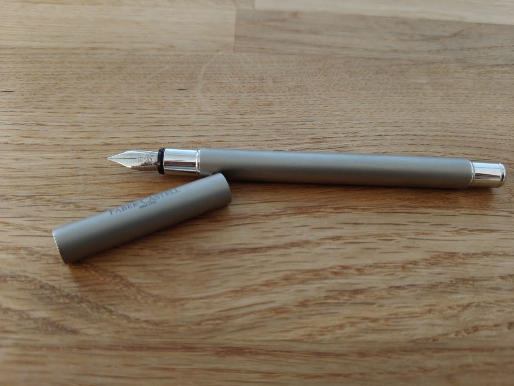 Pióro wieczne Faber-Castell Neo Slim EF