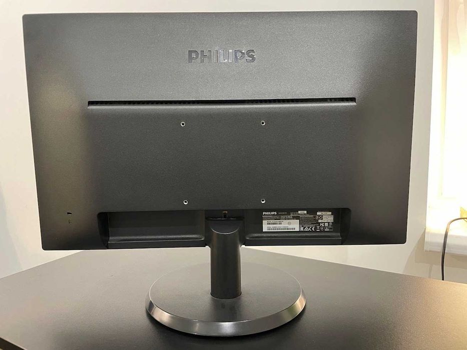 Монітор Philips 223V5LHSB2/00 – 21.5", Full HD, HDMI + VGA