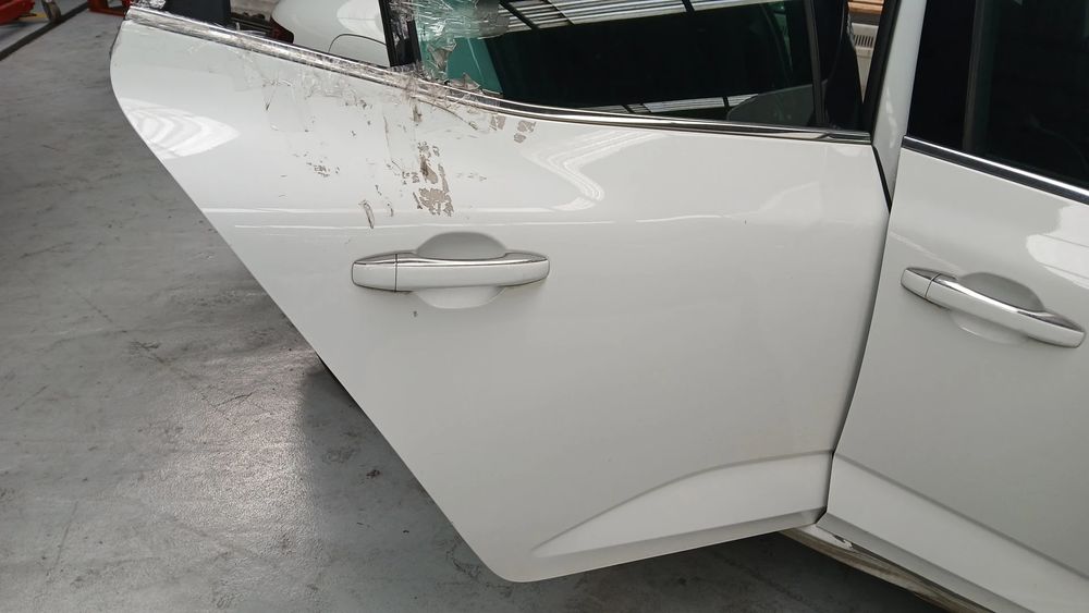 Porta trás direita RENAULT Megane IV (B9A/M_)