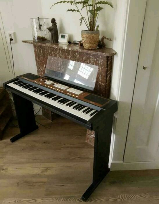 Roland C 190 Organy koscielne keyboard