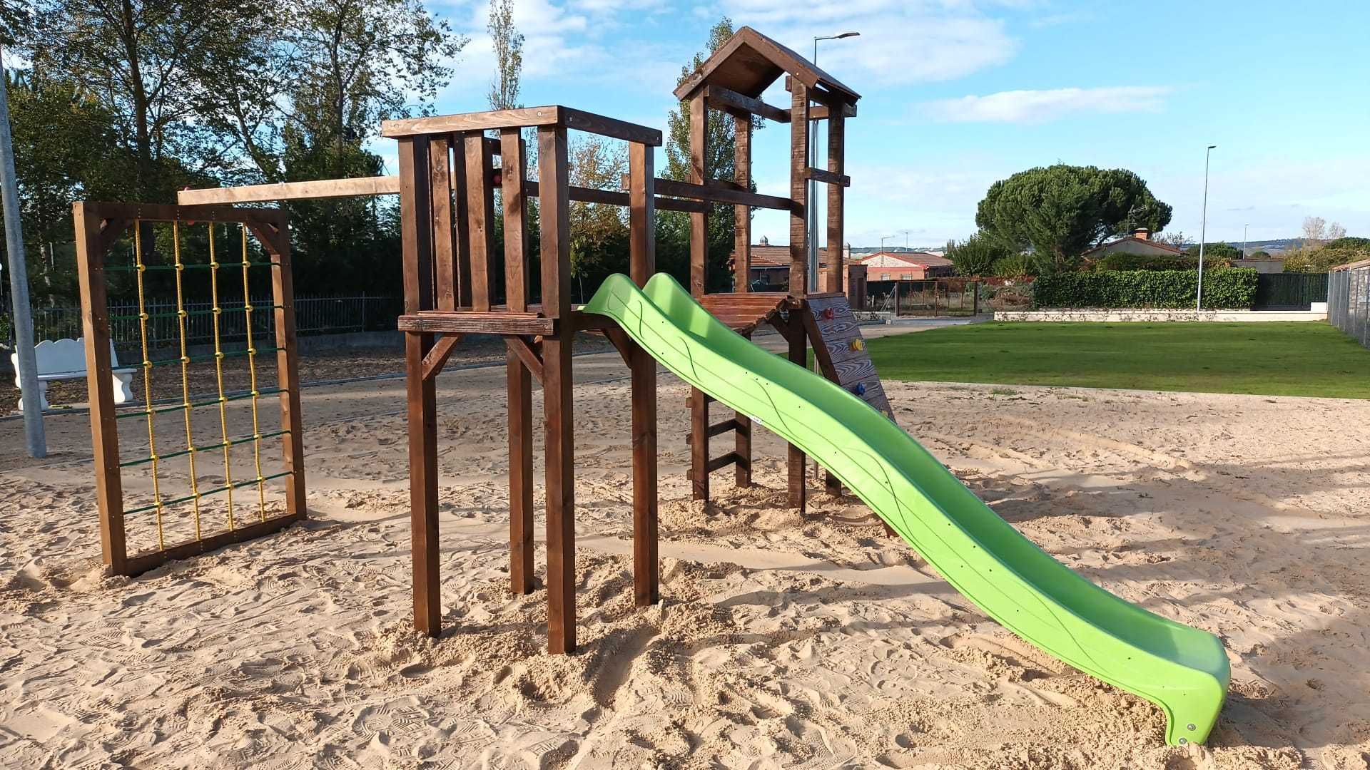 Playground Torres Ponte Escorrega Baloiço Bomberos. Instalado.