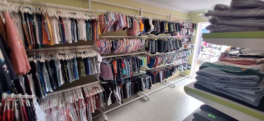 Магазин білизни і одягу для немовлят