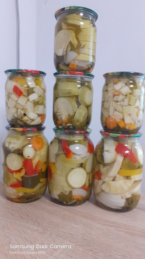 Рулька,щавель,шурпа,Каши с мясом,бобовое ассорти,маринованные овощи,
