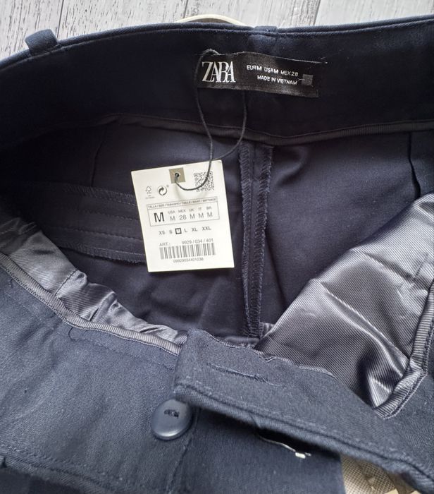 Szorty ZARA z paskiem, klasyczny fason, rozmiar M