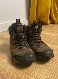 Brązowe, dziecięce buty trekkingowe marki Jack Wolfskin rozmiar 31