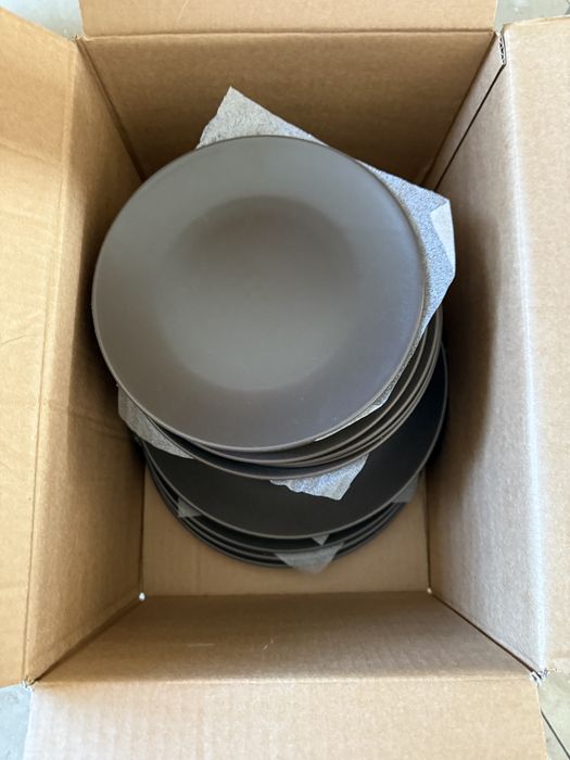 Ikea talerze FÄRGKLAR 18 szt matowe brązowe jak NOWE