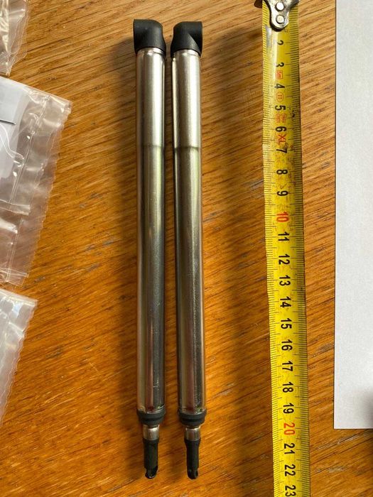 2 uszkodzone podnośniki do okna kampera dometic 20.7cm / S3, S4, S5