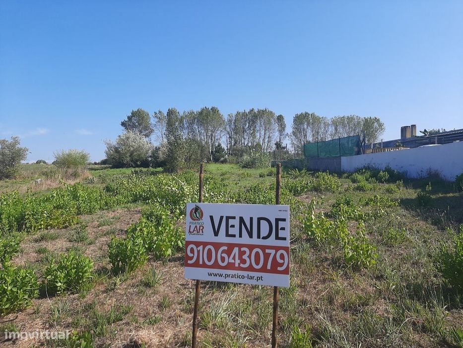 Terreno em zona urbana situado na Barreira de Bustos